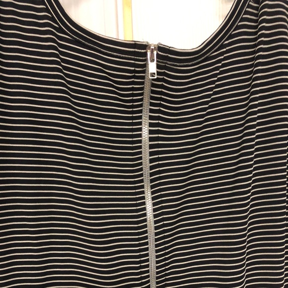 Medium Amelia - Picture 5 of 6